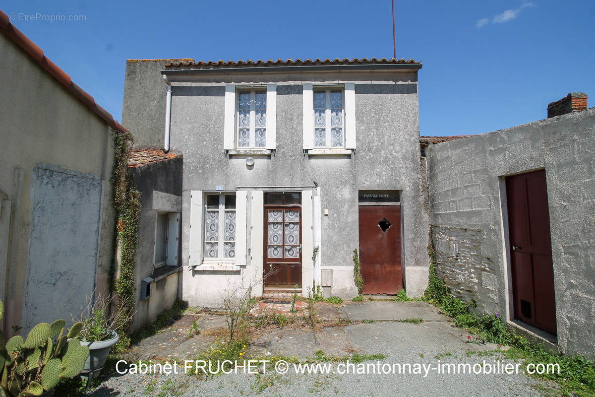 Maison à POUZAUGES