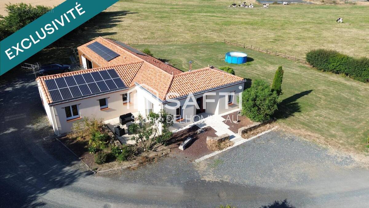 Photo 1 - Maison à MONTAIGU