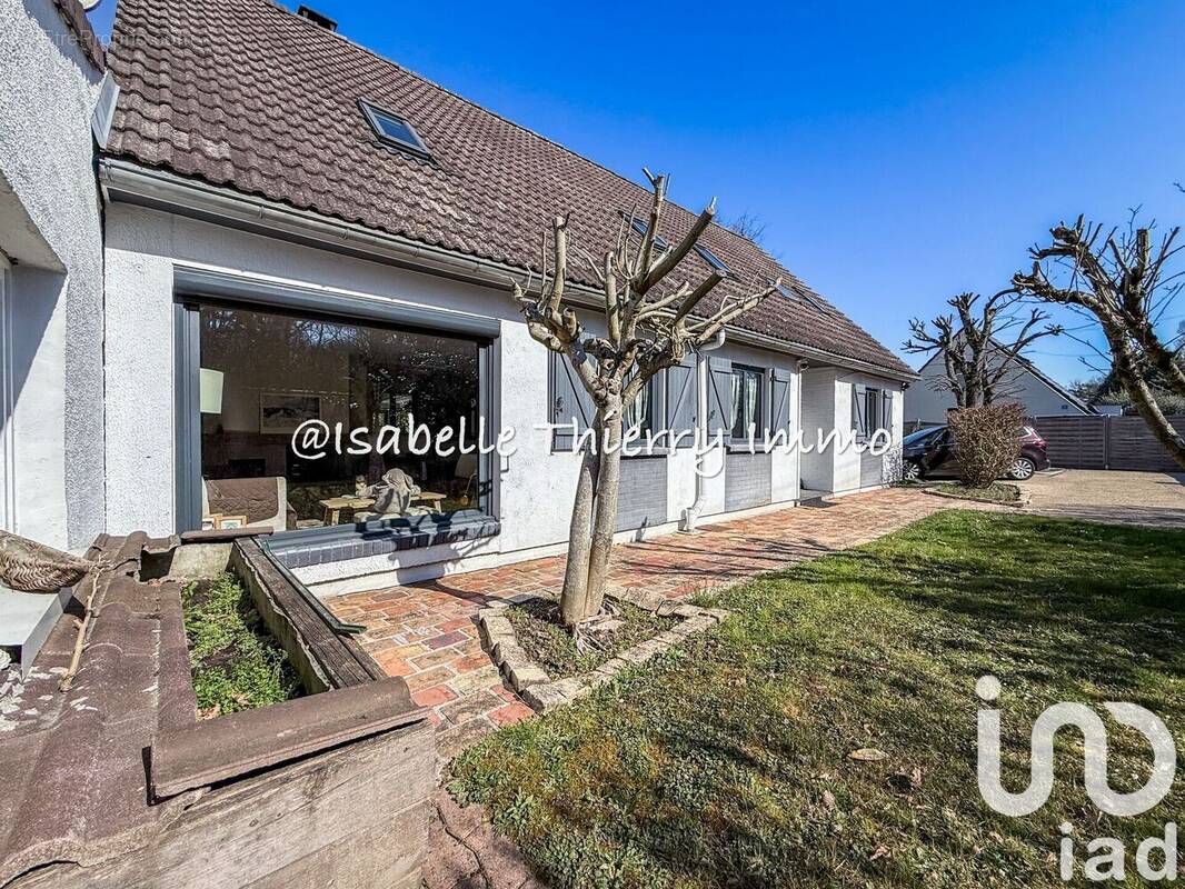 Photo 1 - Maison à MONTLHERY