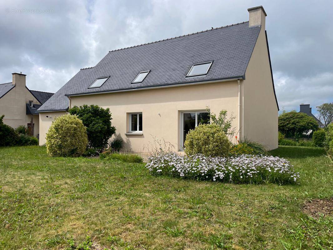 Maison à PLONEIS