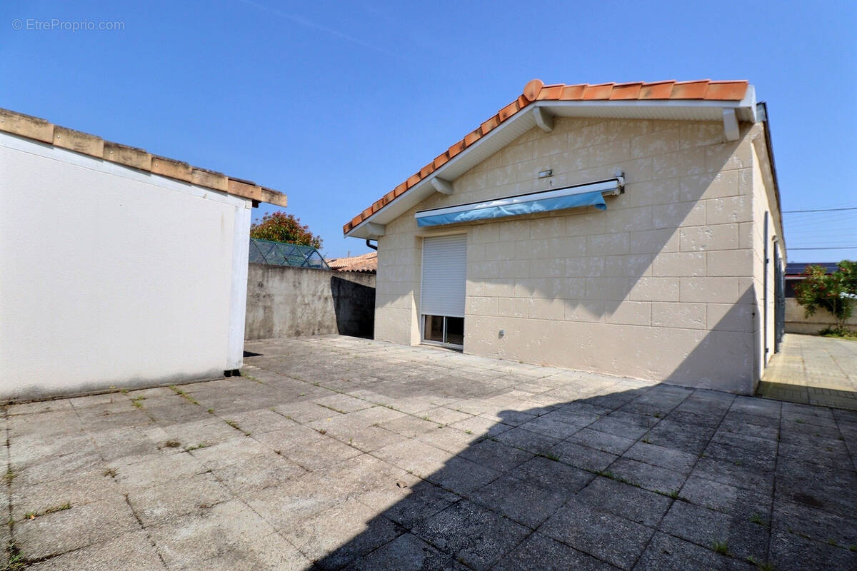 Maison à VILLENAVE-D&#039;ORNON