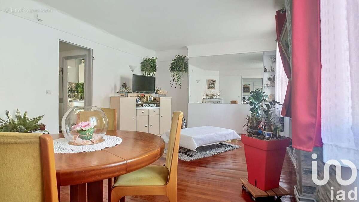 Photo 5 - Appartement à SURESNES