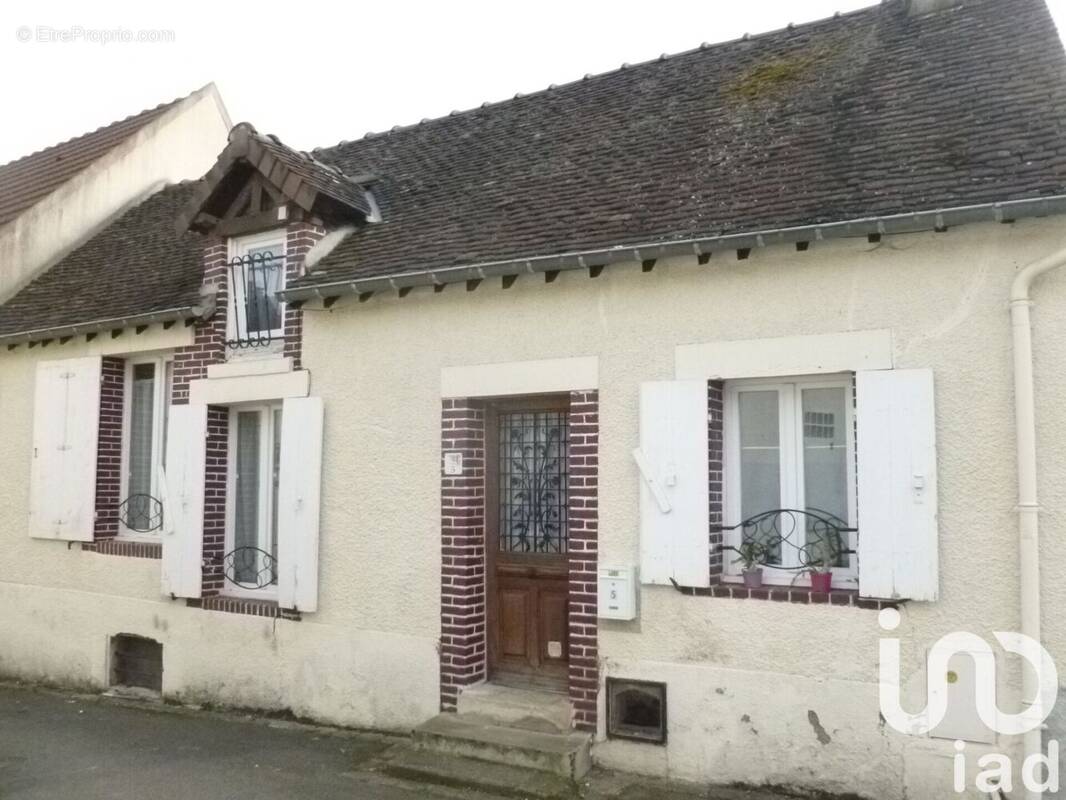 Photo 1 - Maison à SAINT-JULIEN-DU-SAULT
