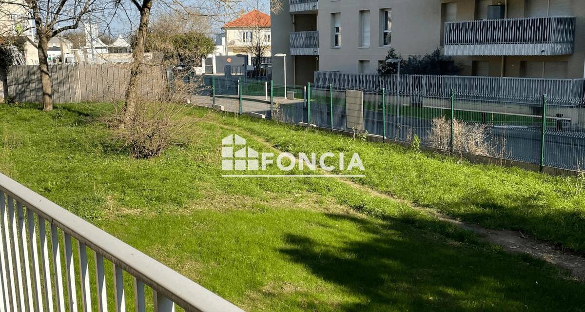 Appartement à BRON