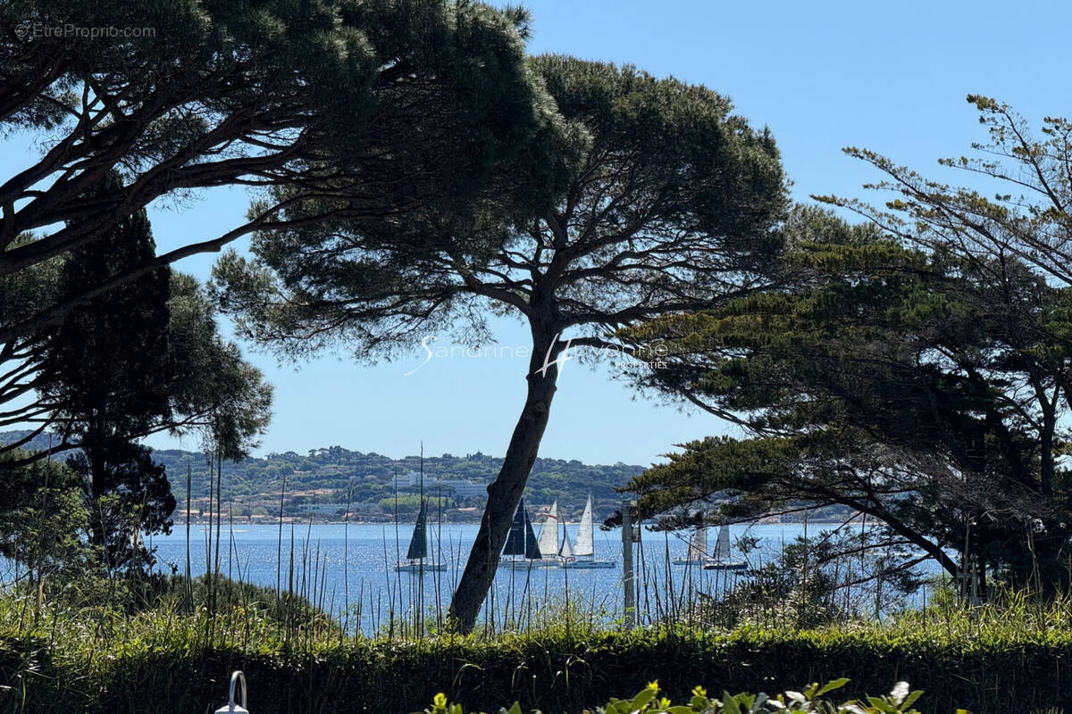 Appartement à GRIMAUD