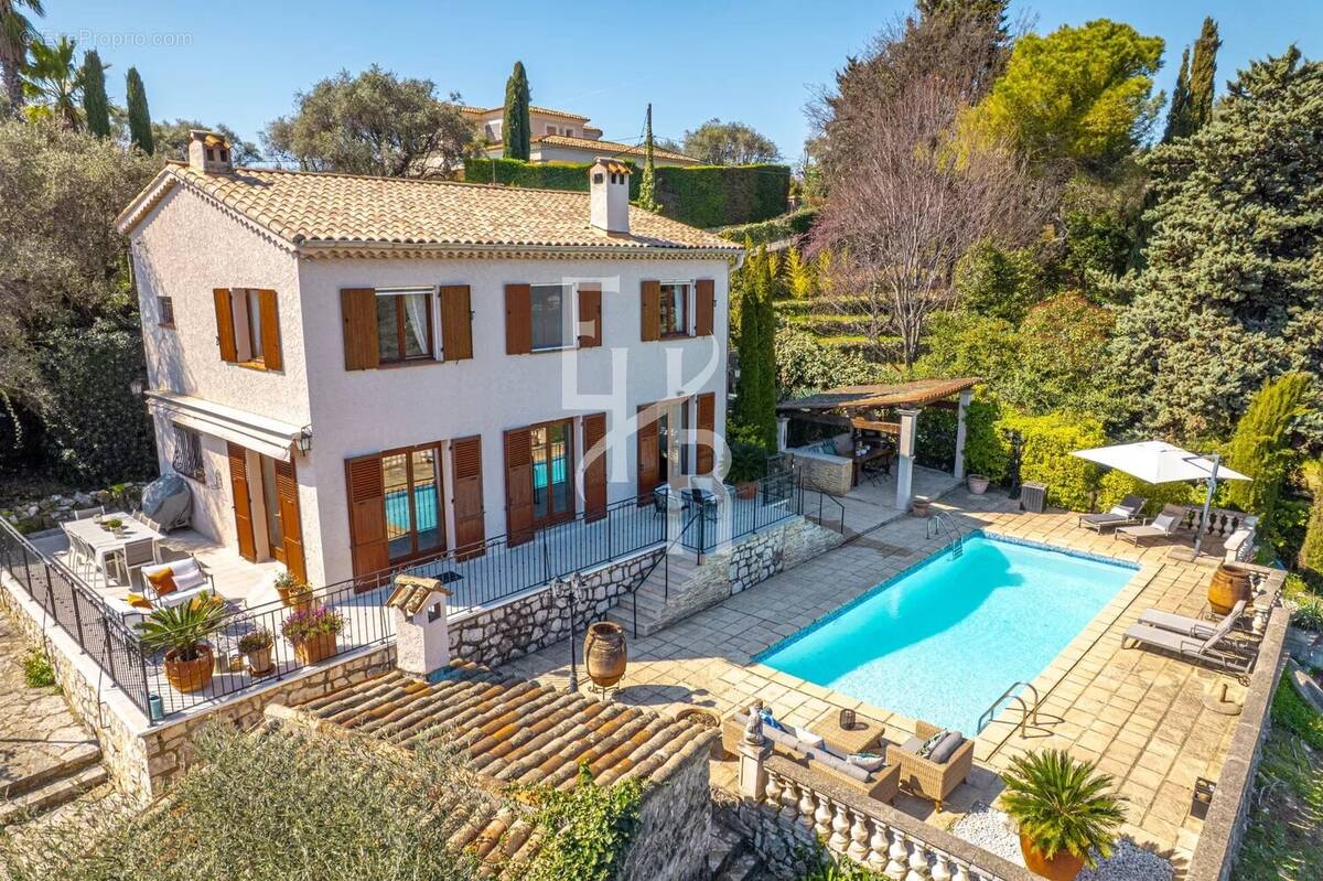 Maison à CAGNES-SUR-MER