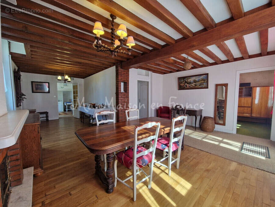 Maison à VARENNES-SUR-ALLIER