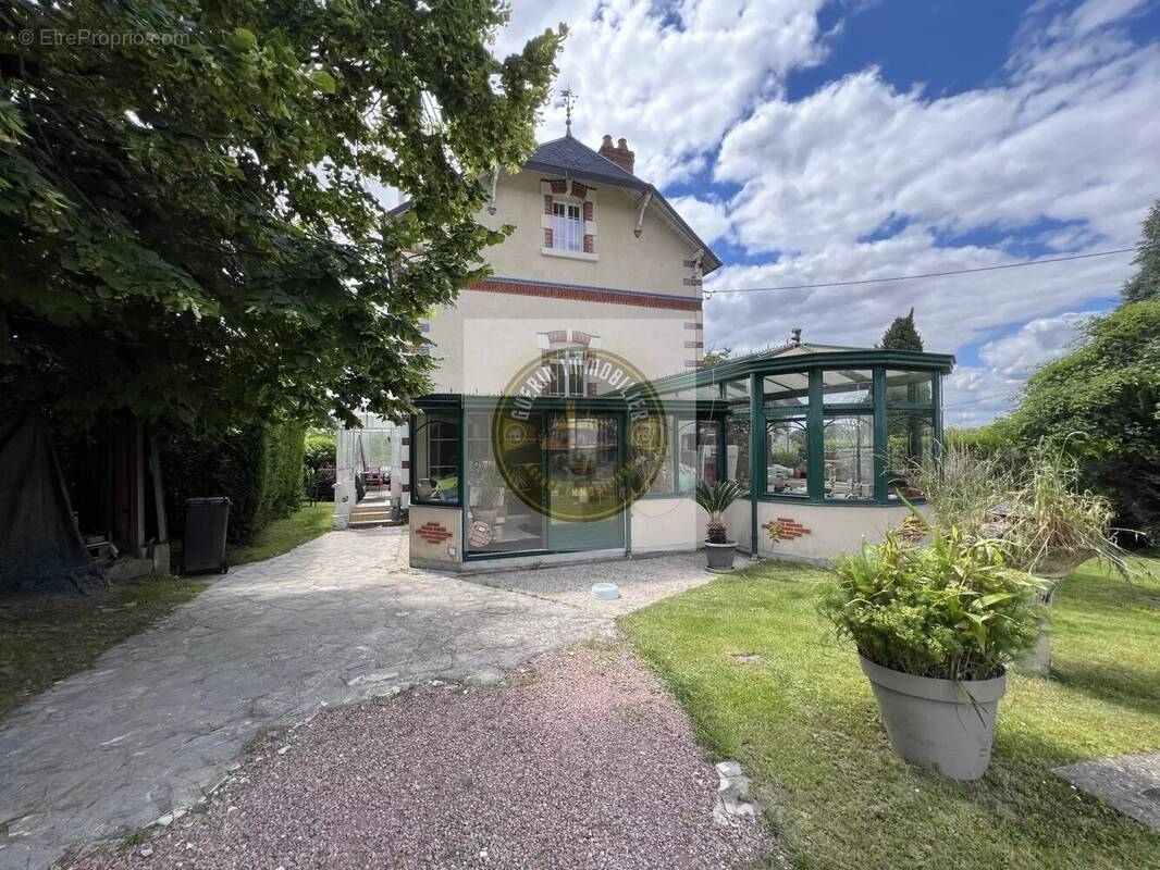 Maison à LA CHARITE-SUR-LOIRE