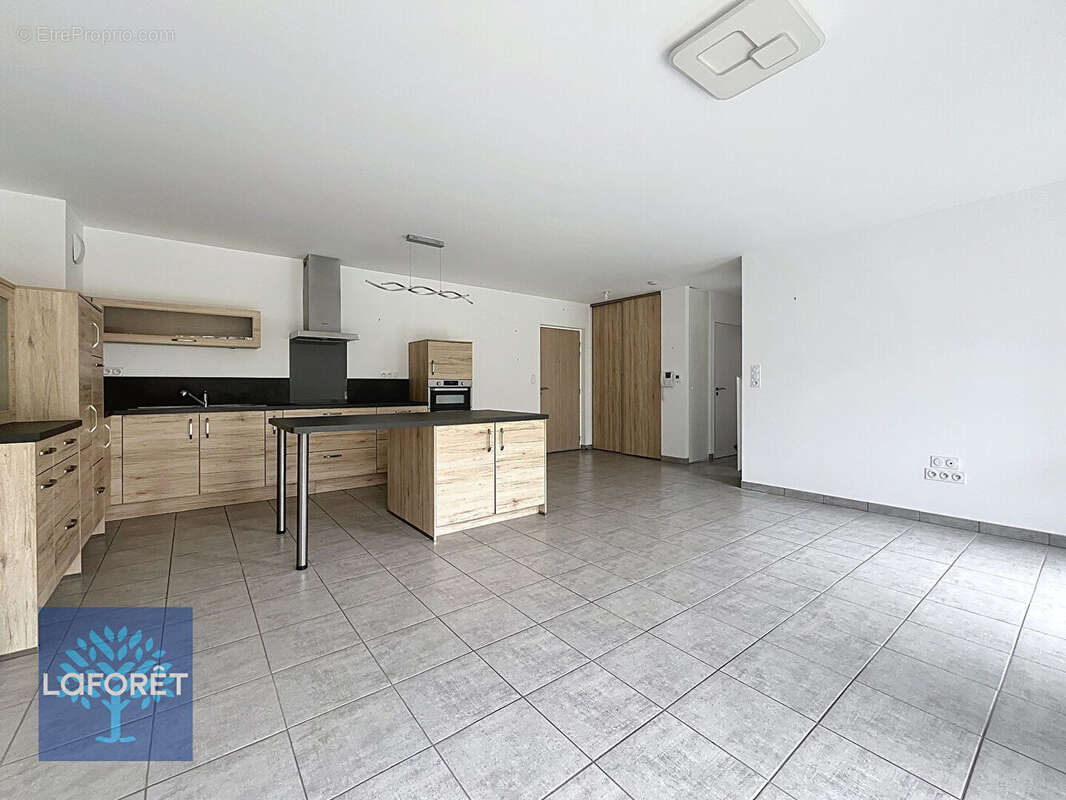 Appartement à FOUGERES