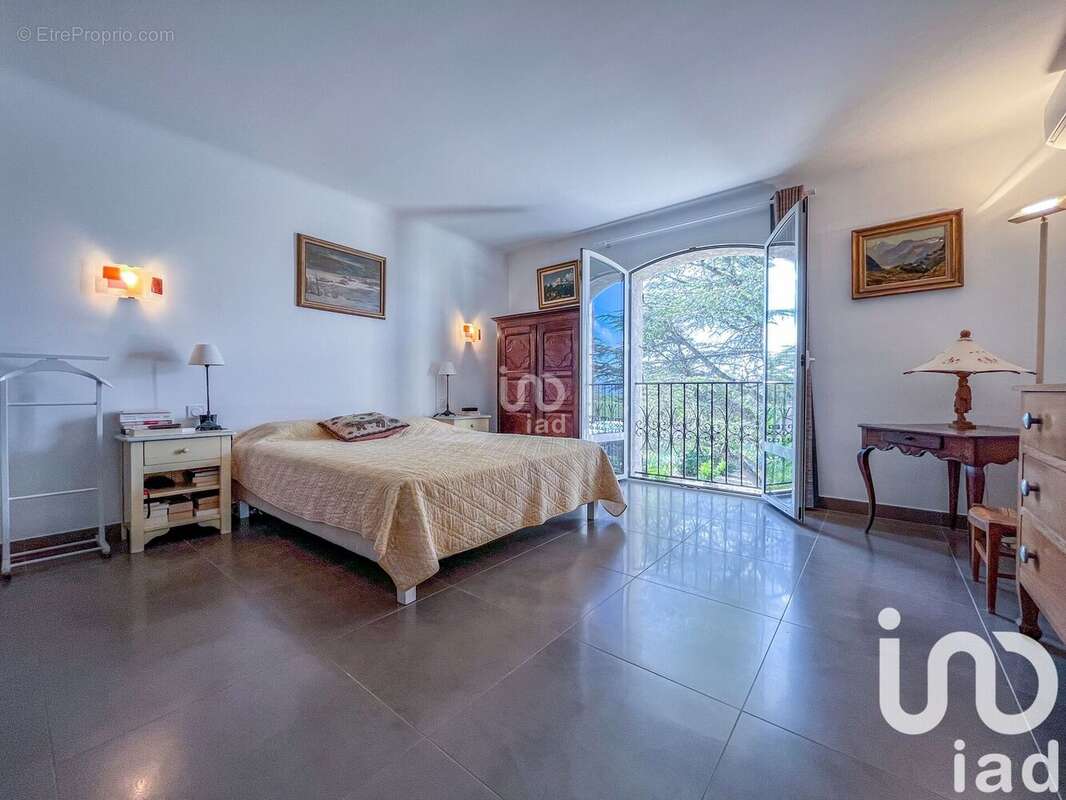 Photo 8 - Maison à SAINT-RAPHAEL