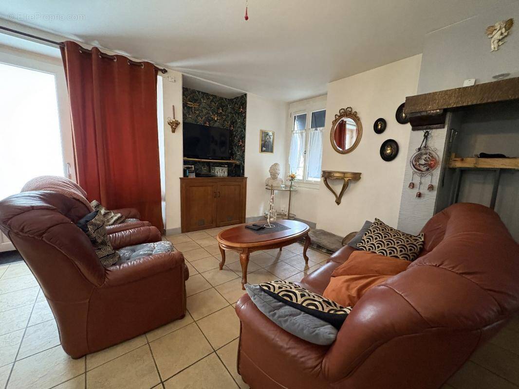 Maison à DONZENAC
