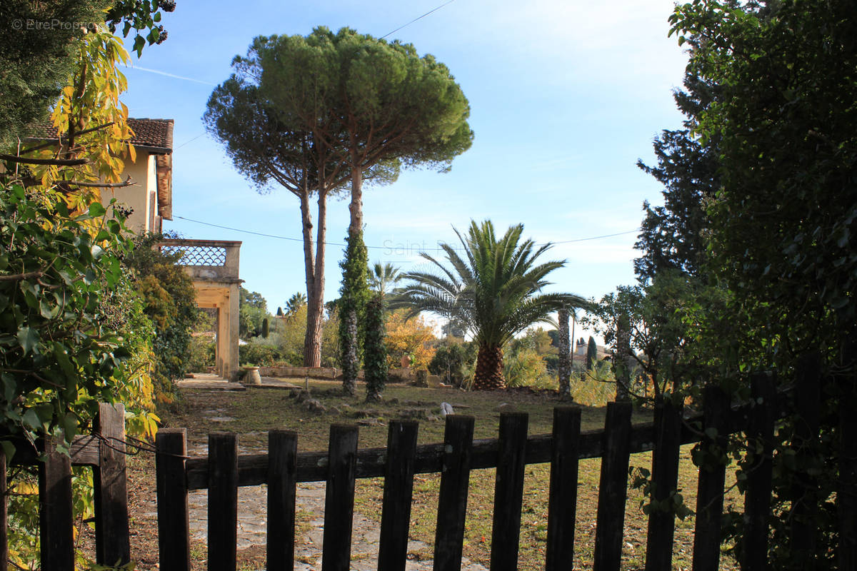 Terrain à VENCE