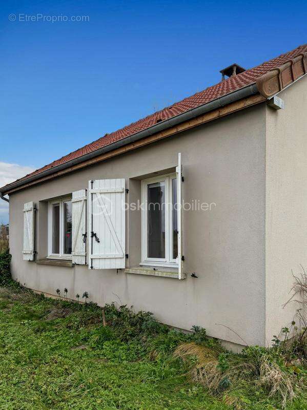 Maison à VILLIERS-SAINT-GEORGES