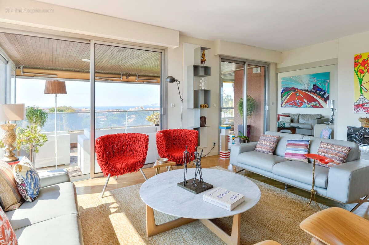 Appartement à MARSEILLE-8E