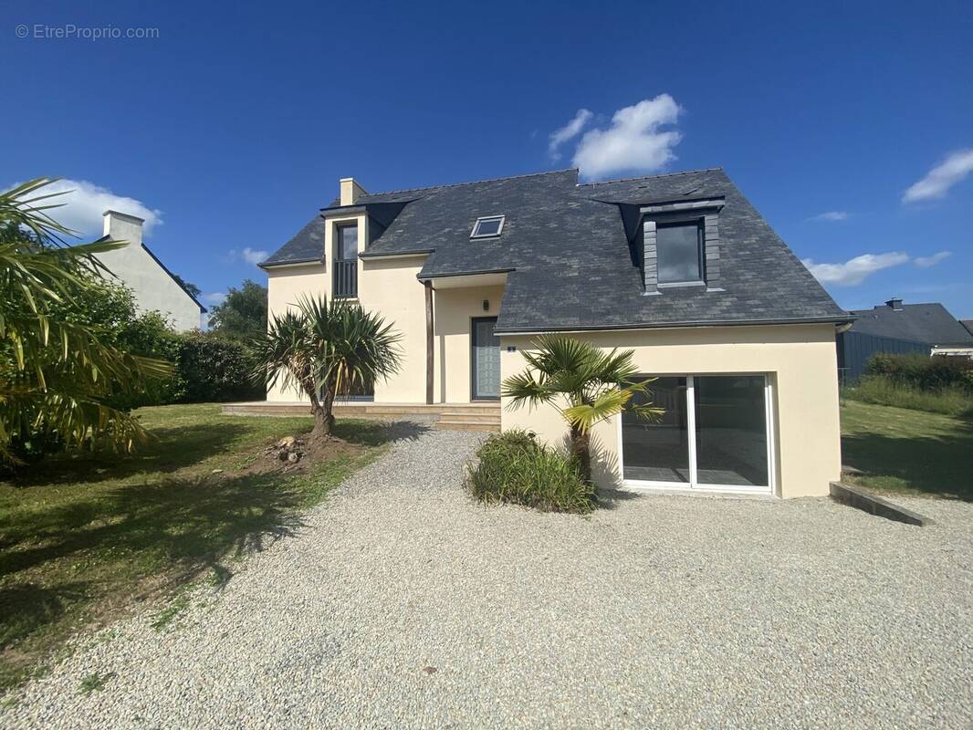 Maison à LANGUIDIC