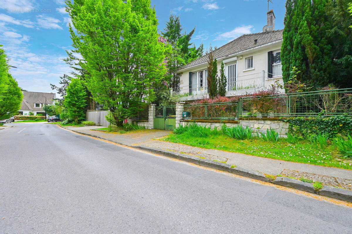 Maison à SAINT-MAUR-DES-FOSSES