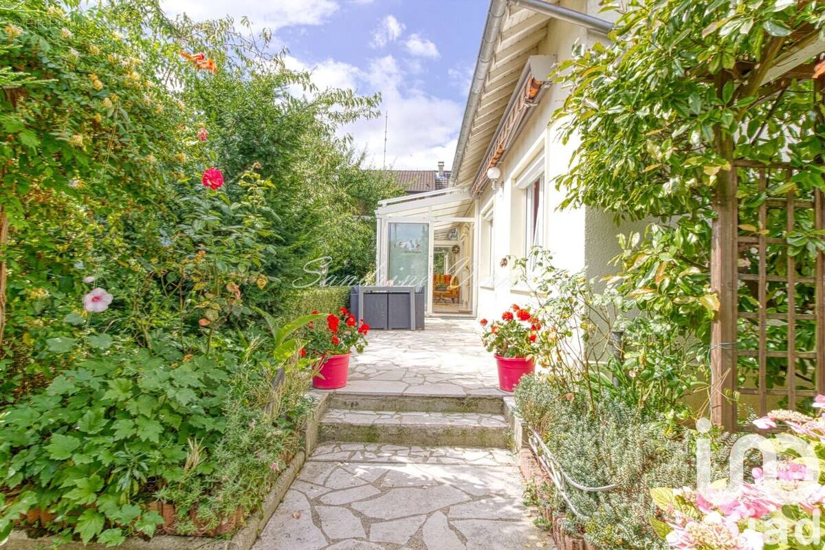 Photo 1 - Maison à BEAUCHAMP