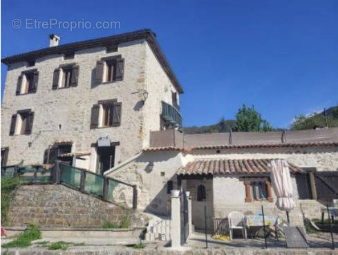 Commerce à VILLARS-SUR-VAR