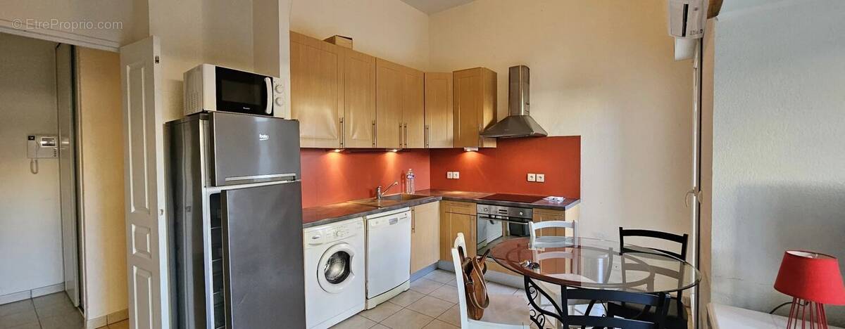 Appartement à SAINT-LAURENT-DU-VAR