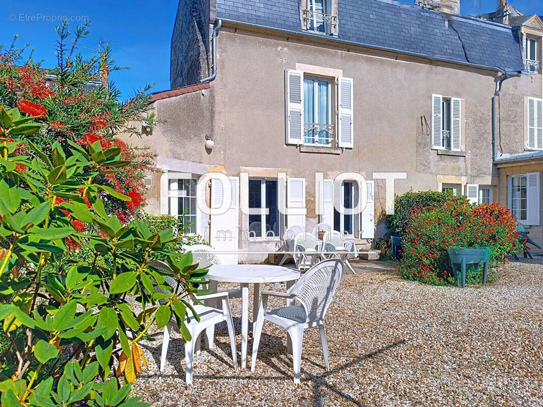 Maison à BERNIERES-SUR-MER