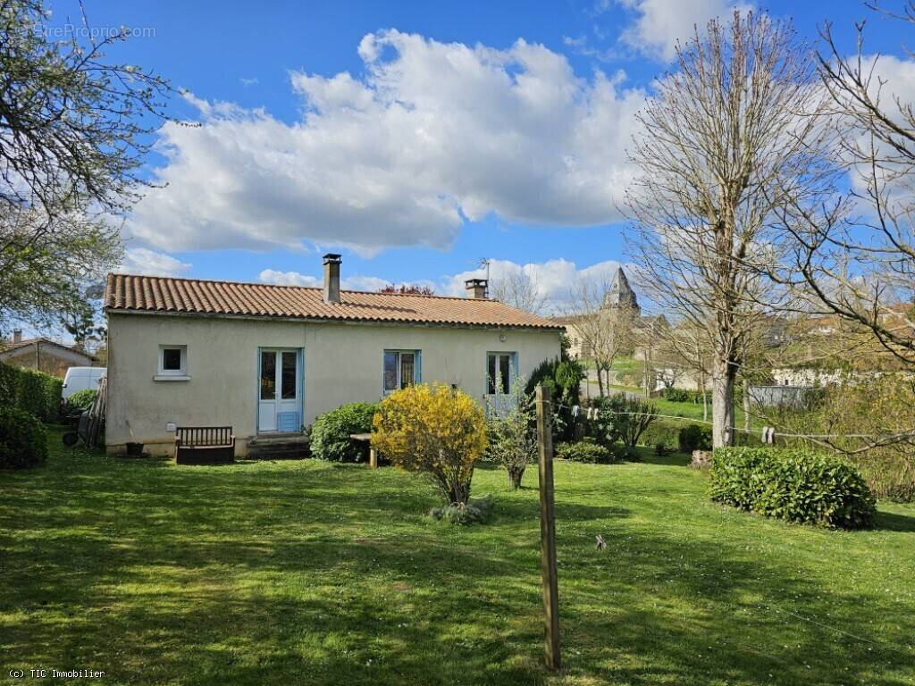Maison à CIVRAY