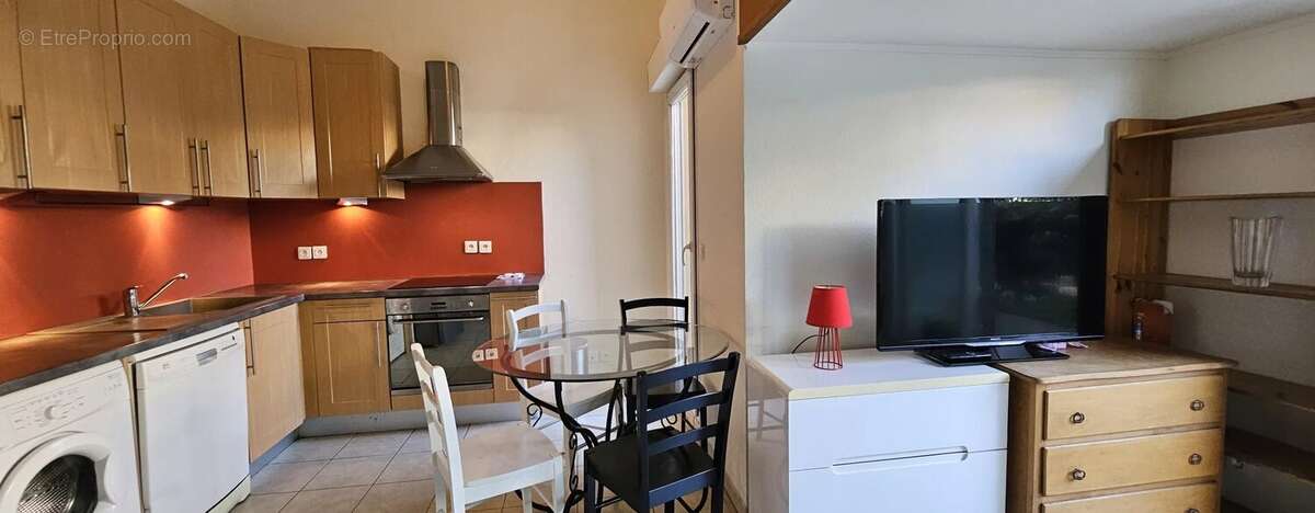Appartement à SAINT-LAURENT-DU-VAR