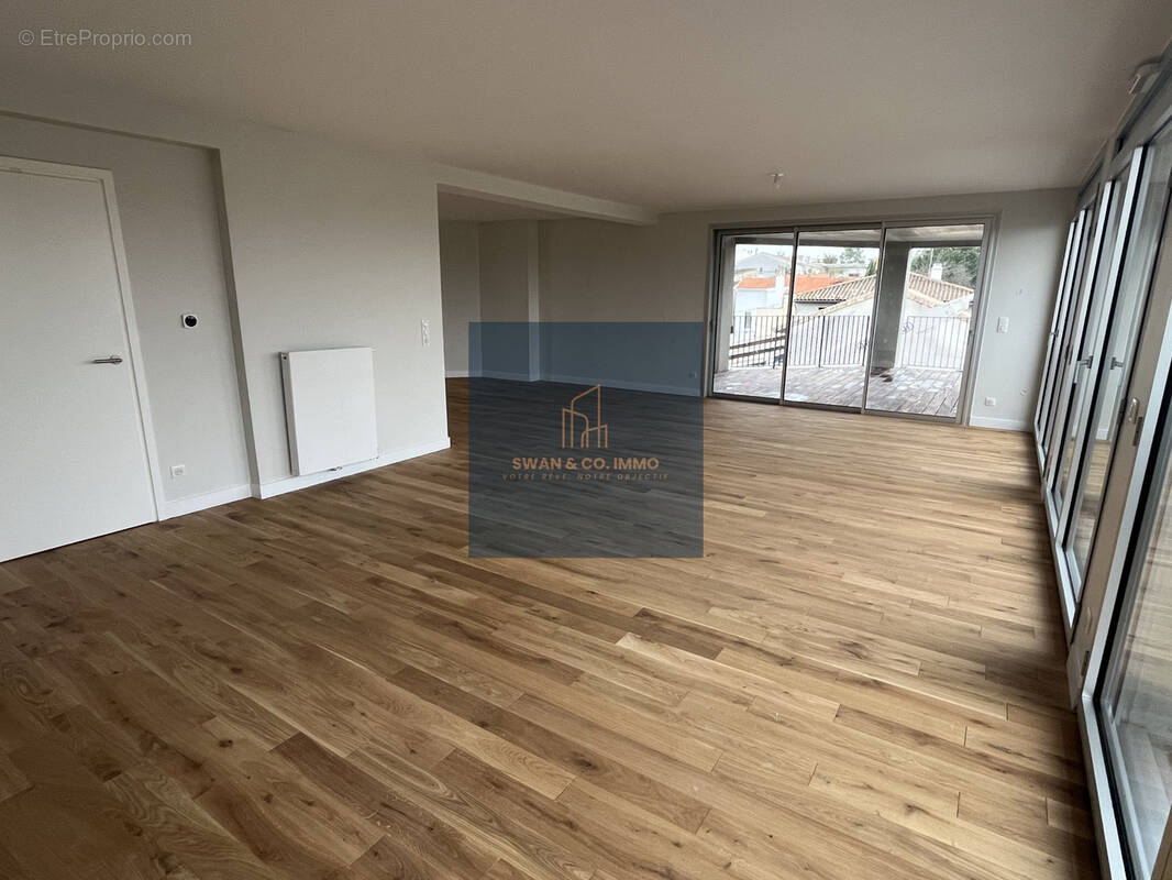Appartement à BORDEAUX