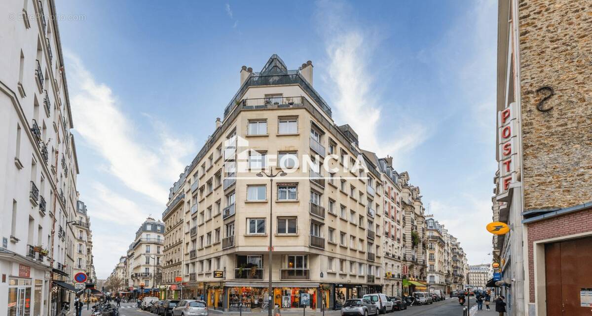 Parking à PARIS-18E