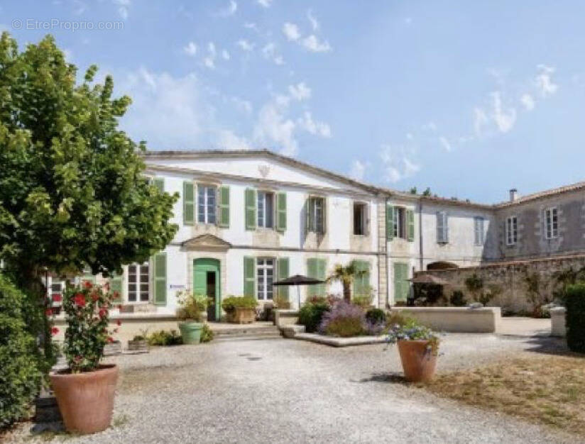 Appartement à SAINT-MARTIN-DE-RE