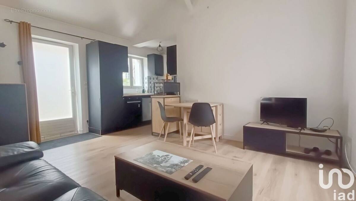 Photo 1 - Maison à POITIERS