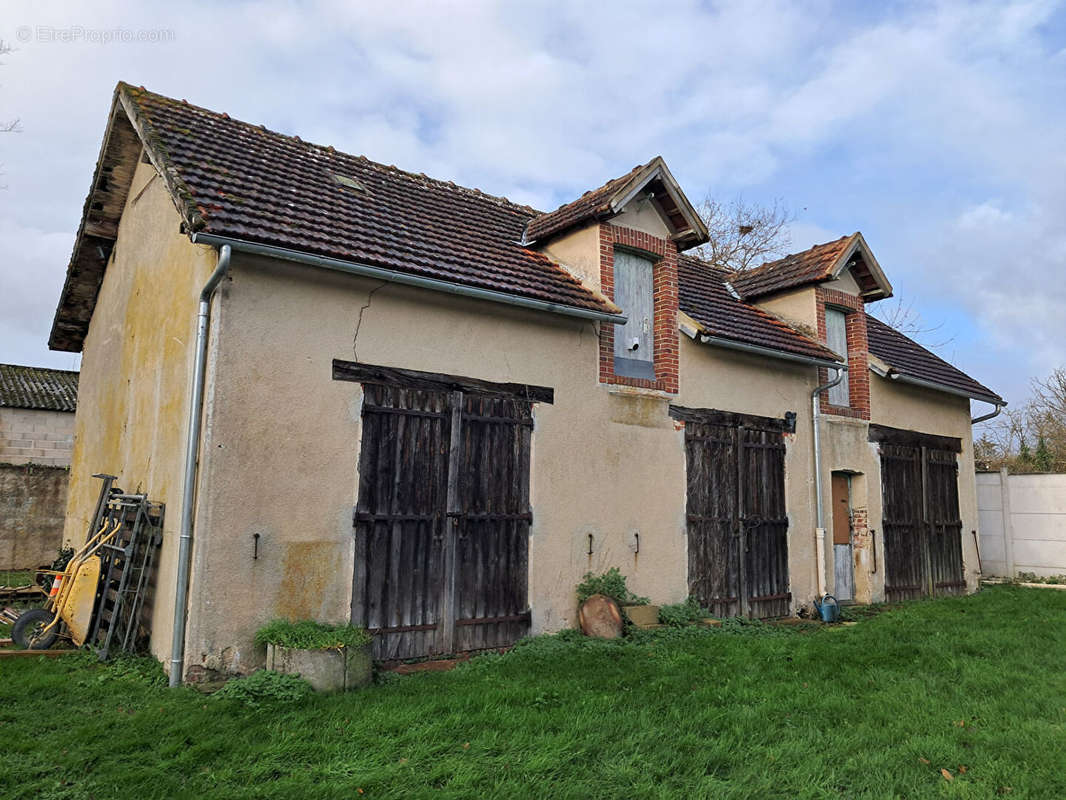 Maison à LA LOUPE