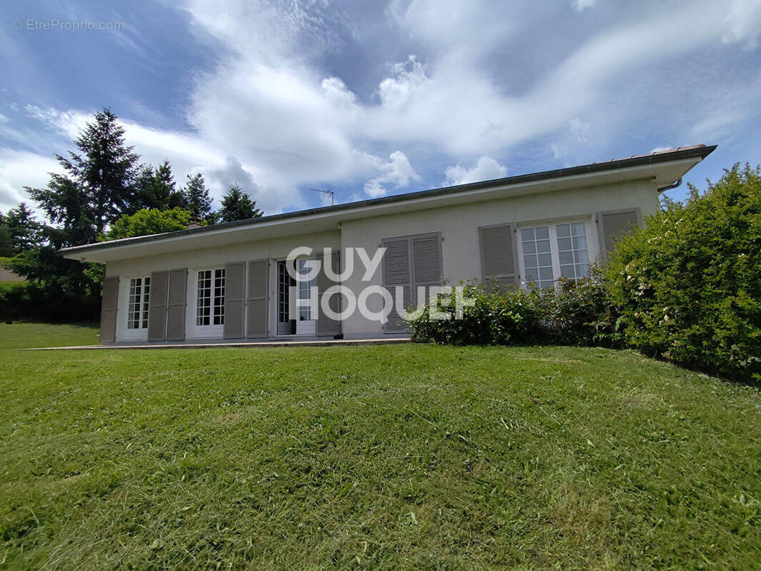 Maison à ECOTAY-L&#039;OLME