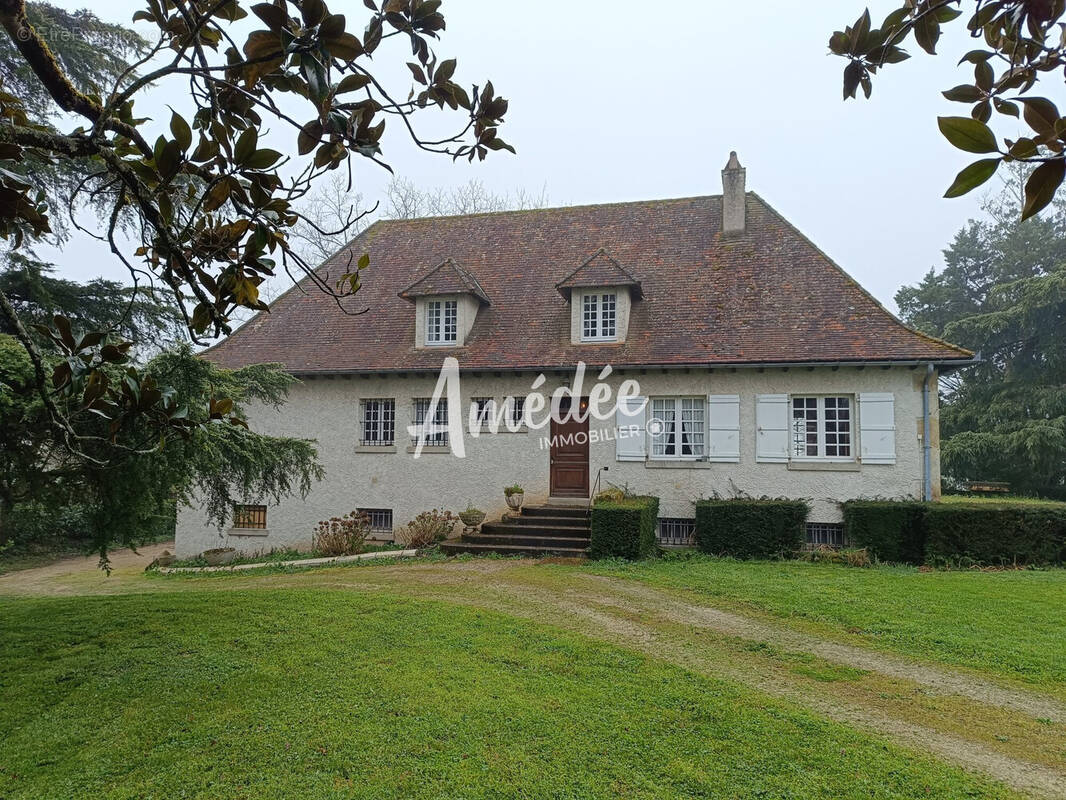 Maison à SAINT-MICHEL-LOUBEJOU