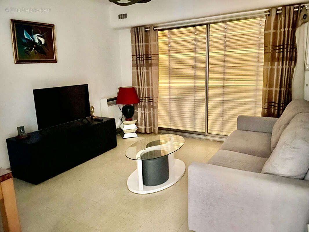 Appartement à LE CANNET