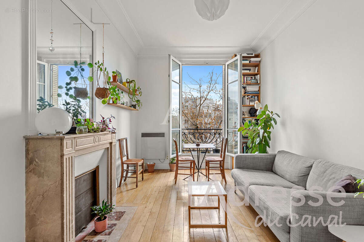Appartement à PARIS-10E