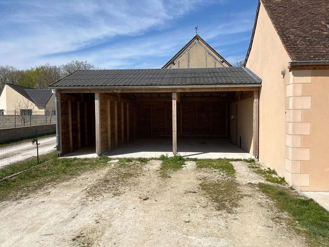 Maison à SAINT-MAURICE-SUR-FESSARD