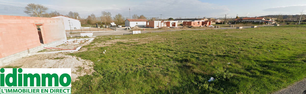 Terrain à SAVERDUN