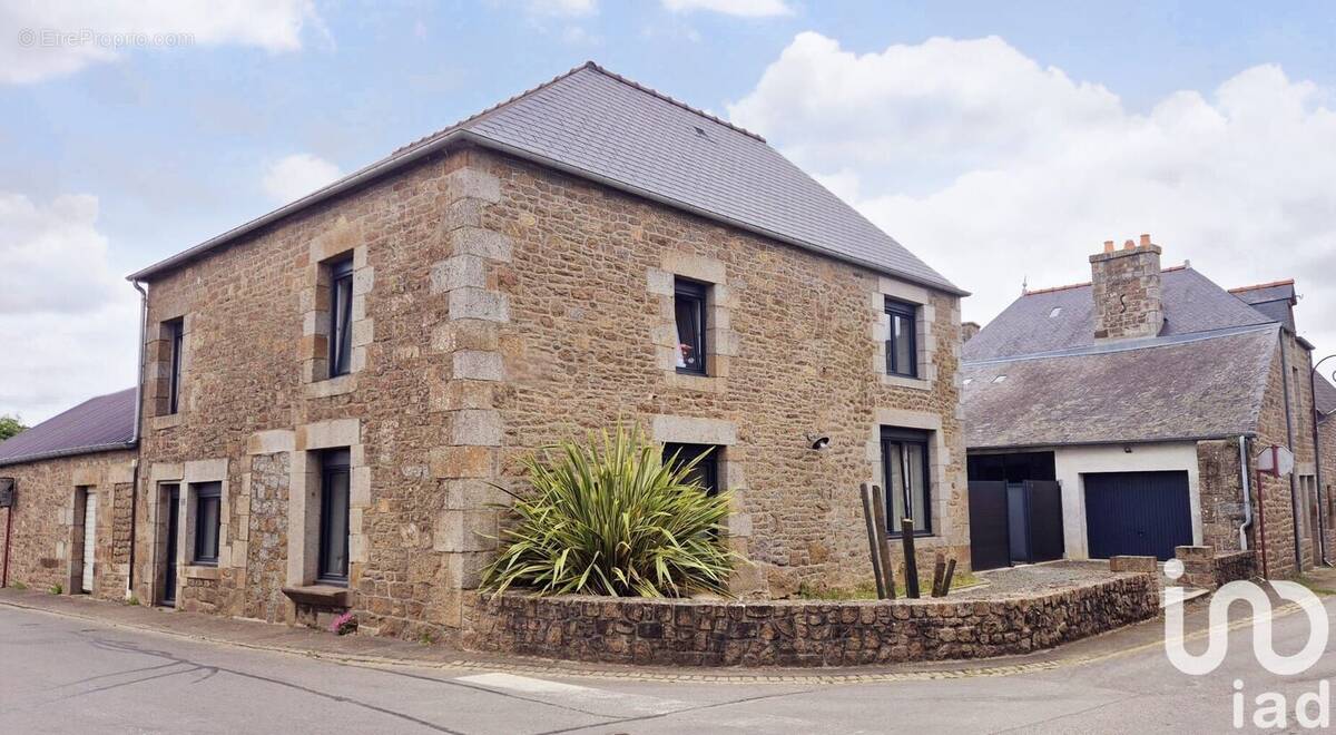 Photo 1 - Maison à SAINT-BRICE-EN-COGLES