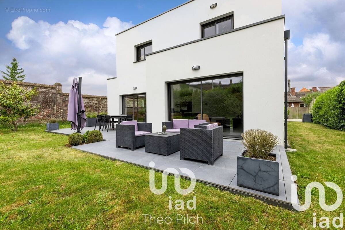 Photo 1 - Maison à COURRIERES