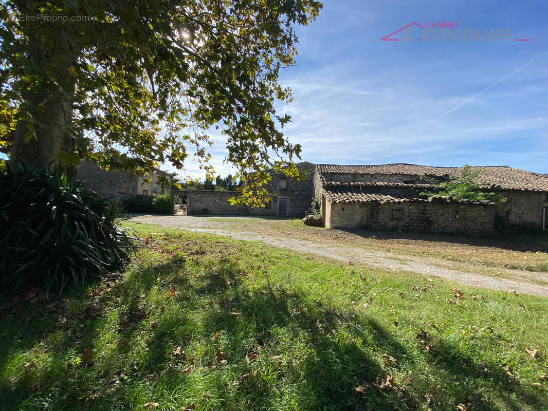 Maison à ETOILE-SUR-RHONE