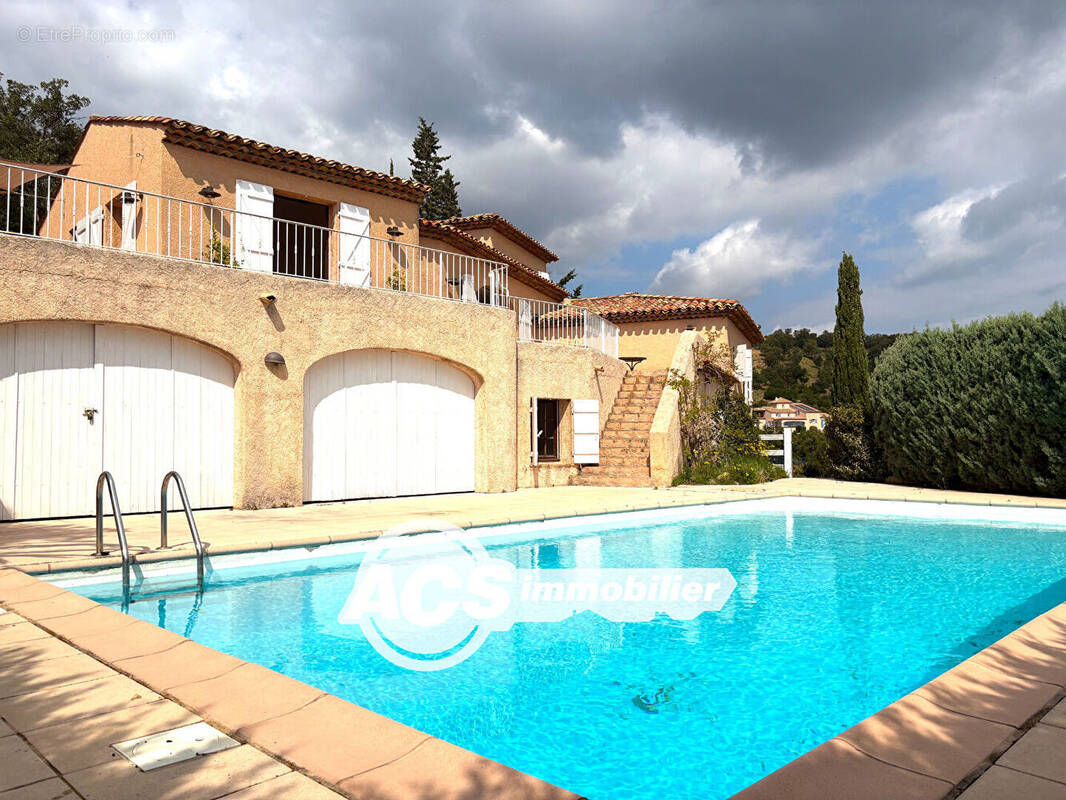 Maison à LES ISSAMBRES