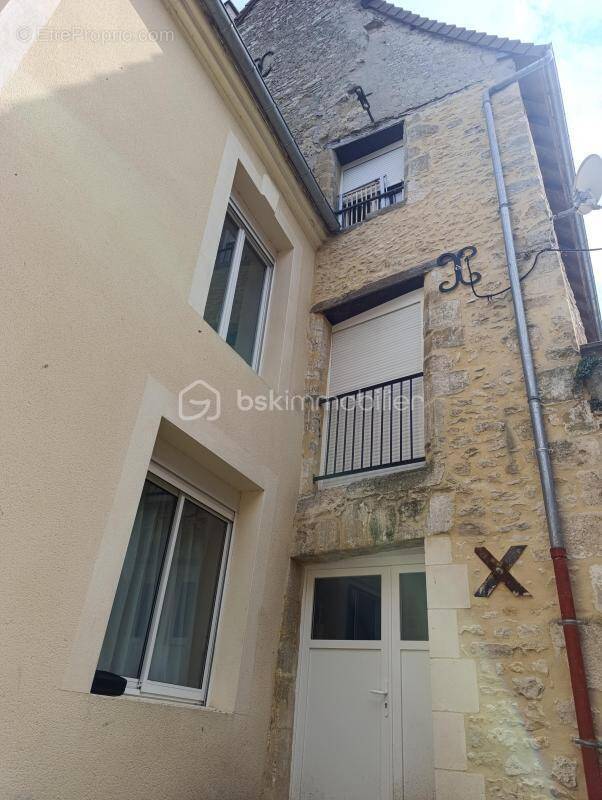 Appartement à SEES