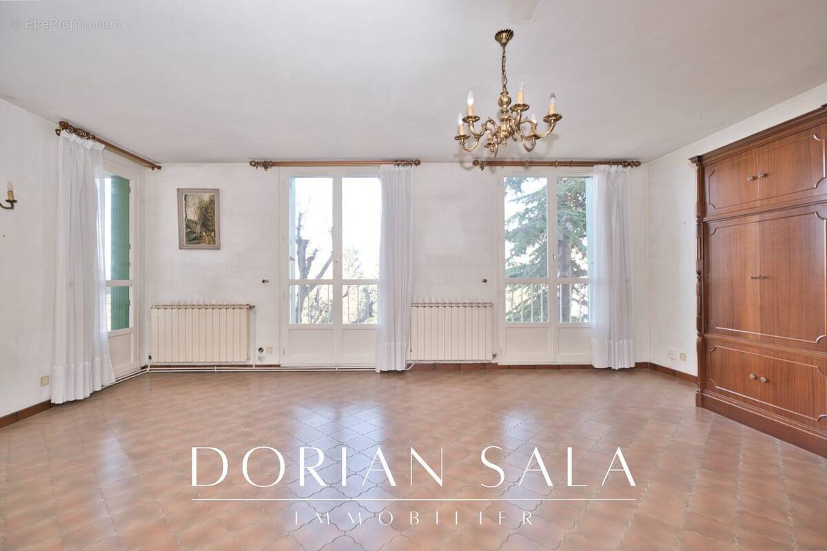 Appartement à MARSEILLE-10E
