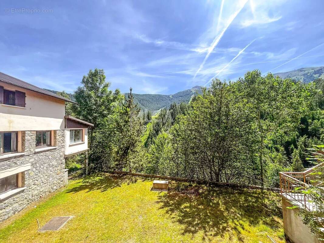 Appartement à SAINT-ETIENNE-DE-TINEE