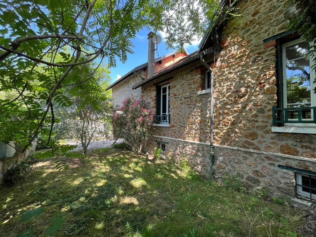 Photo 1 - Maison à LE VESINET