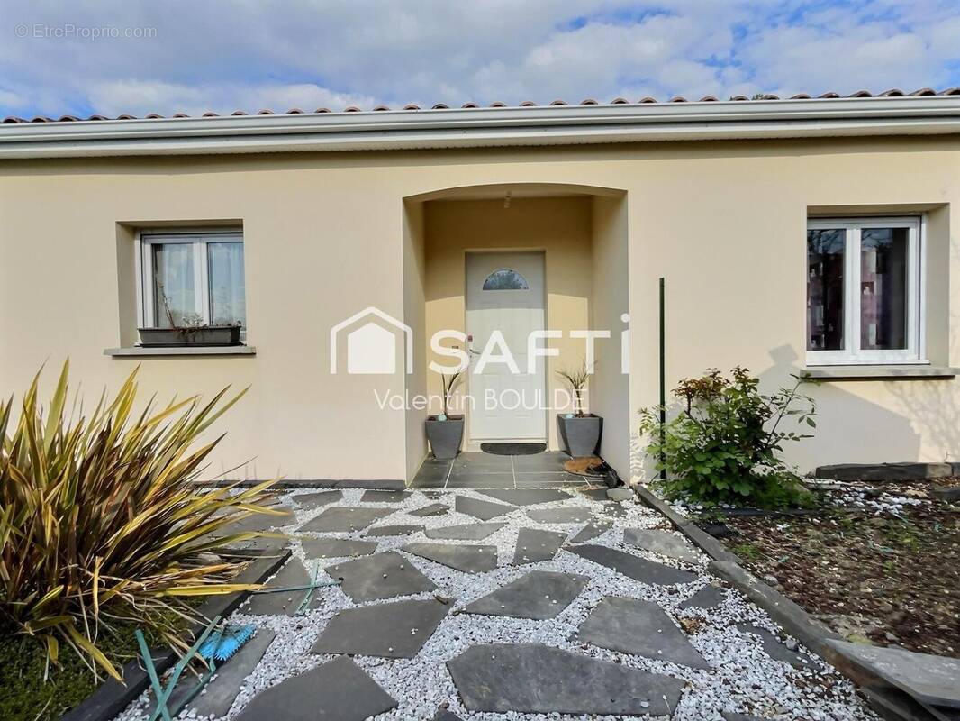 Photo 1 - Maison à CUBZAC-LES-PONTS
