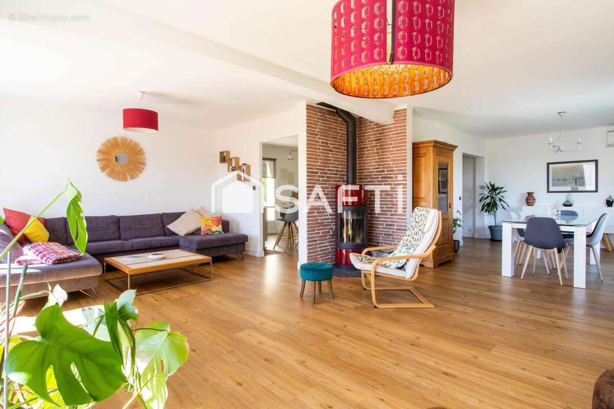 Photo 5 - Maison à ROQUEBRUNE-SUR-ARGENS