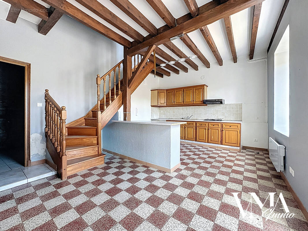 Appartement à LENTILLY