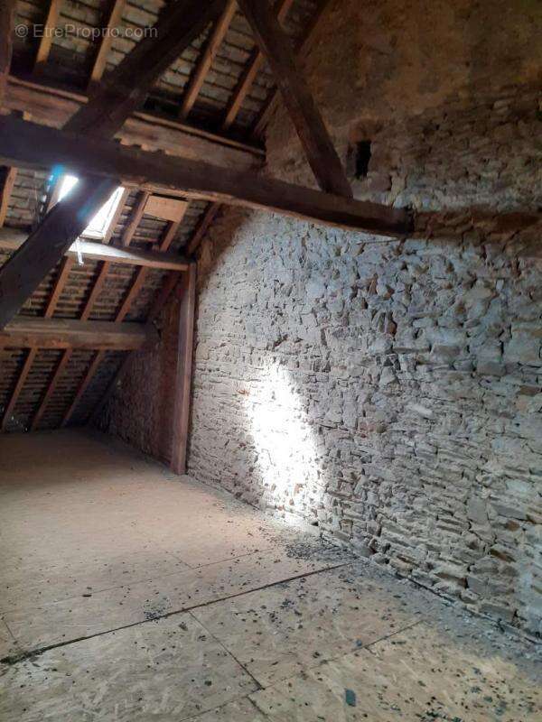 Appartement à FOUGERES