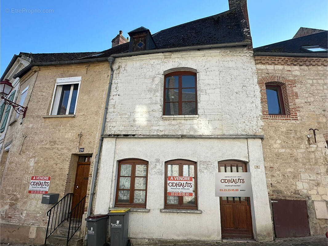 Maison à MARLE